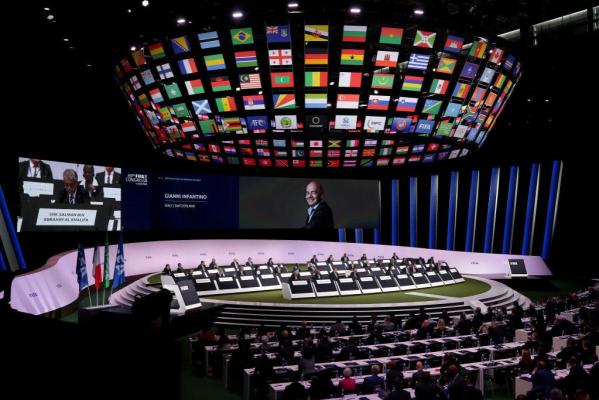 FIFA modifică regulile: schimbări în ceea ce privește transferurile de jucători 