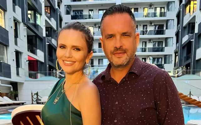 Cristina Șișcanu a primit de la Mădălin Ionescu o mașină în valoare de 95.000 de euro