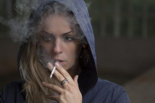 Amsterdam ia măsuri radicale: fumatul țigărilor cu marijuana în locuri publice, interzis