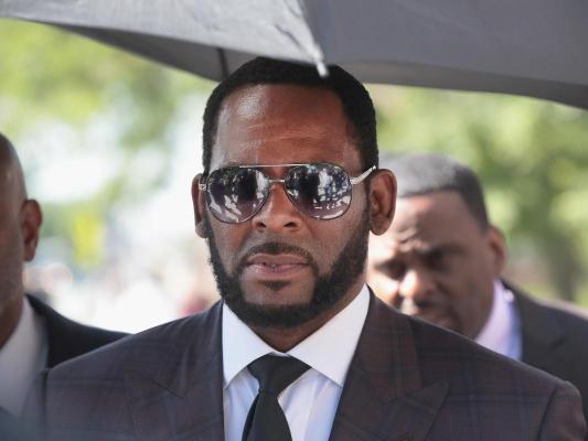  R. Kelly va achita despăgubiri de 300.000 de euro pentru că și-a infectat o victimă cu herpes