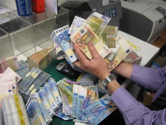 Croaţia adoptă euro de la 1 ianuarie, la un curs de 7,53450 kune/euro