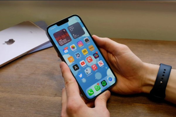 China dezminte că a interzis achiziţionarea şi folosirea mărcilor de telefoane străine