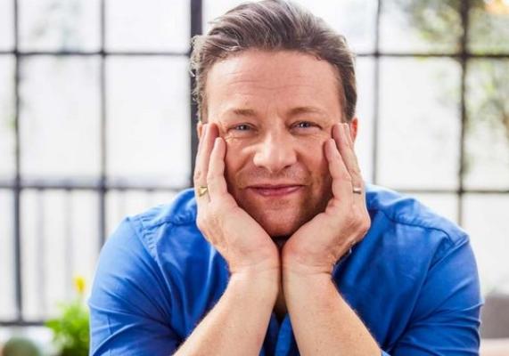  Celebrul chef Jamie Oliver a făcut mărturisiri despre lupta sa 'frustrantă' cu dislexia