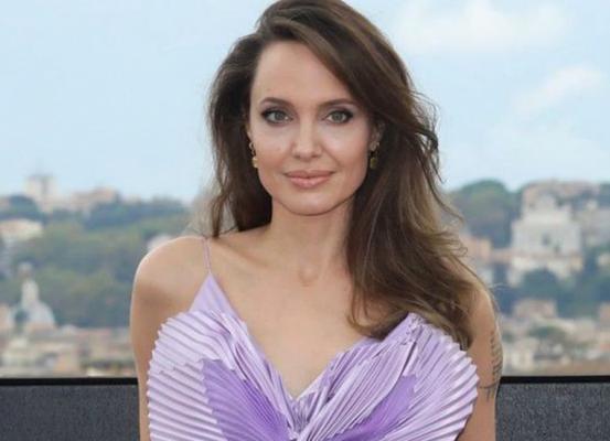 Angelina Jolie, decizie șocantă! Vrea să se retragă din lumea filmului