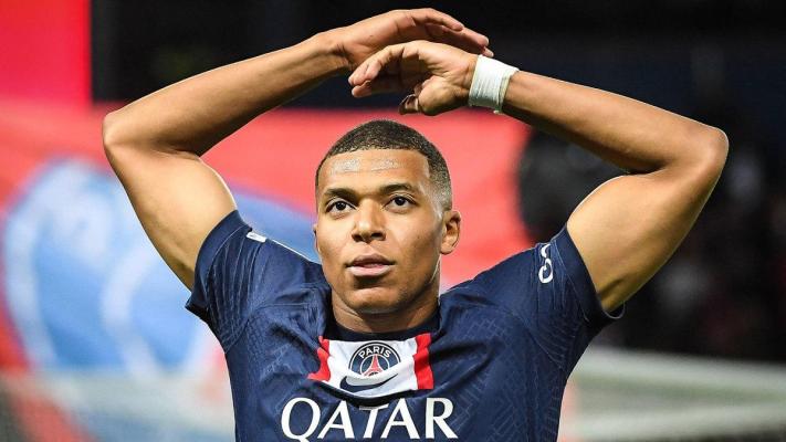Moment șocant la Paris: Kylian Mbappe a fost huiduit de fanii celor de la PSG