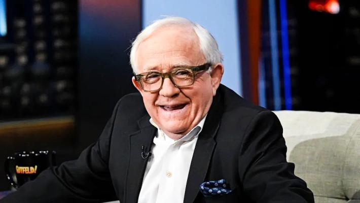 A murit comediantul și actorul Leslie Jordan, implicat într-un accident de mașină 