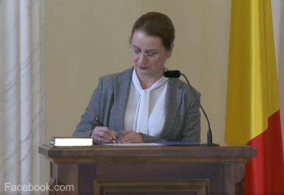 Legile Educaţiei se schimbă din nou. Ligia Deca reface proiectul lui Cîmpeanu