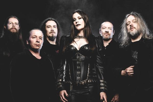 Solista Nightwish, Floor Jansen, a fost diagnosticată cu cancer