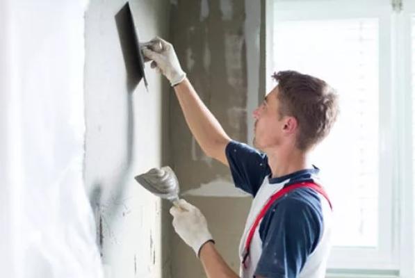 Românii alocă minimum 1.500 de euro pentru un proiect de reamenajare a locuinţei 