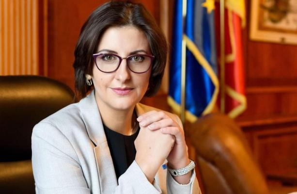 Cristina Rizea, o nouă inițiativă legislativă: Concediu de creștere a copilului simultan pentru ambii părinți