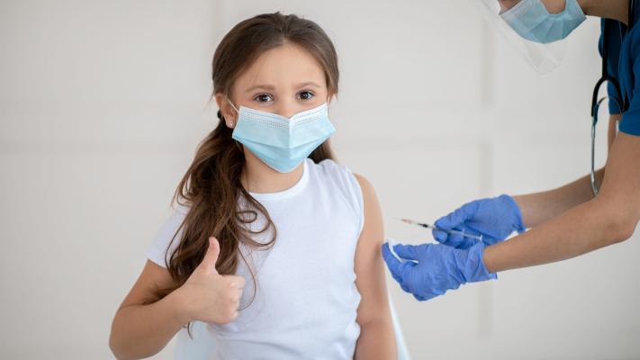 Cele mai frecvente efectele secundare ale vaccinurilor COVID-19 la copii