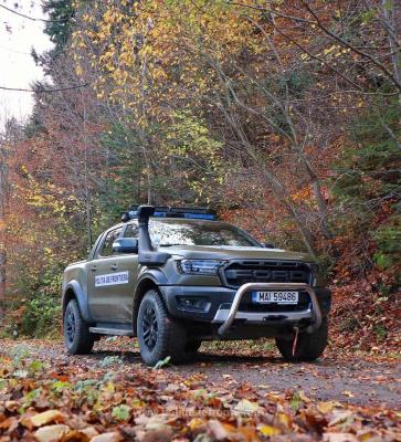 Poliţia de Frontieră și-a mai tras 38 de autospeciale 4x4