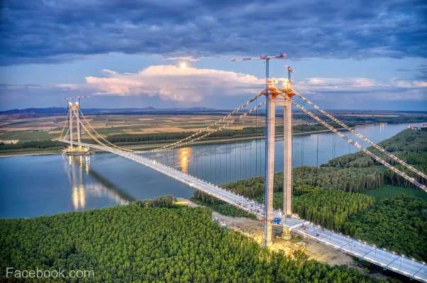 Constructorul italian al podului suspendat peste Dunăre de la Brăila este în continuare în întârziere