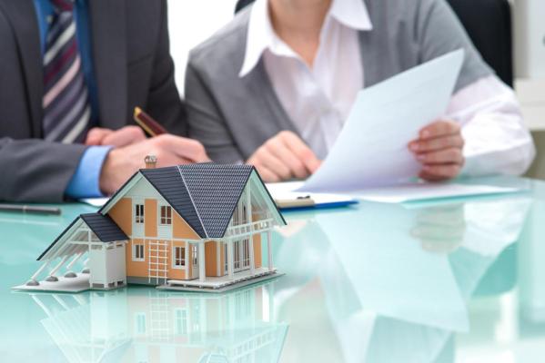 O mare piață de real estate se prăbuşeşte și ar putea produce efecte în întreaga lume