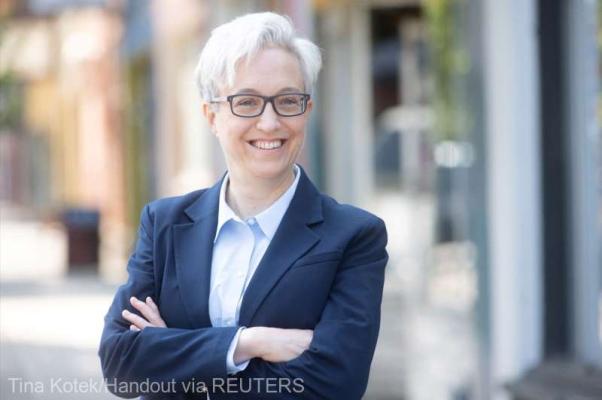  Pentru prima oară în istoria SUA, există candidaţi LGBTQ în toate cele 50 de state americane