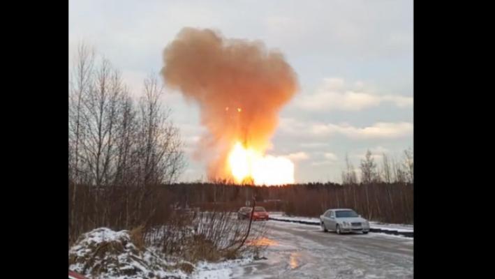 Explozie la Sankt Petersburg. O minge uriașă de foc a apărut pe cer. Video