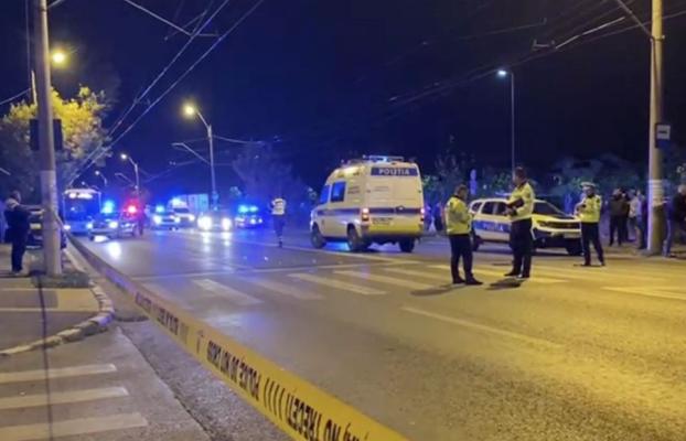 O şoferiţă de 32 de ani a spulberat pe trecere doi pietoni