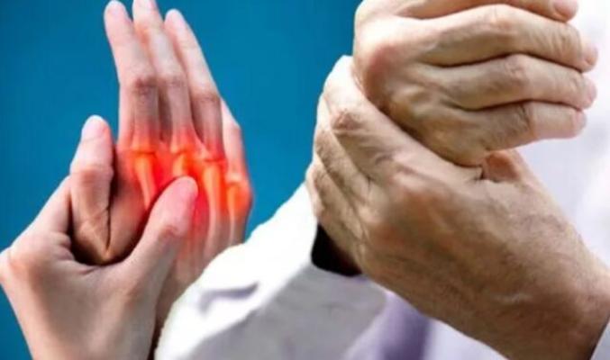Artrita: Cinci modalități simple și eficiente de a reduce durerea