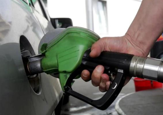 Carburanţii s-au scumpit de Anul Nou: noile prețuri la benzină și motorină 