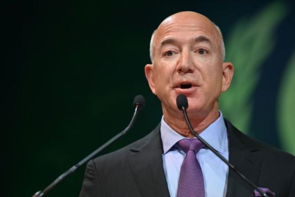 Jeff Bezos a anunțat că urmează să își doneze averea!
