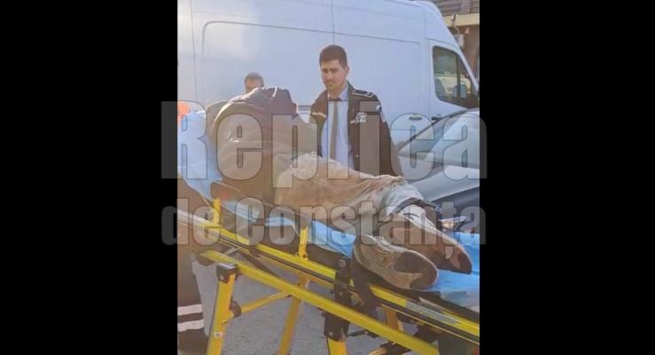 Om al străzii, beat, preluat de ambulanță, din Tomis 3 