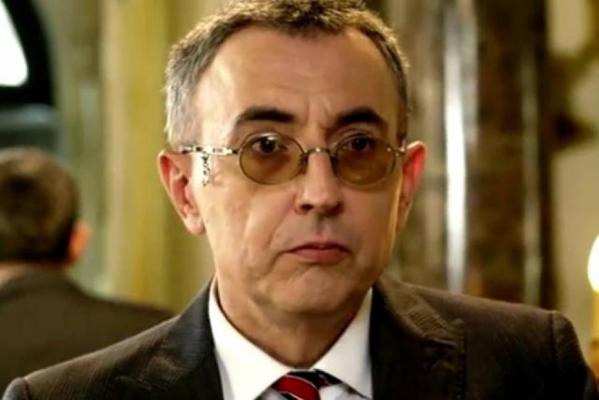 Solistul trupei Taxi a răbufnit: 'Poate cineva de la Elcen, poate cineva de la Termoenergetica, poate chiar Nicuşor, cineva să mă pupe-n c*r'