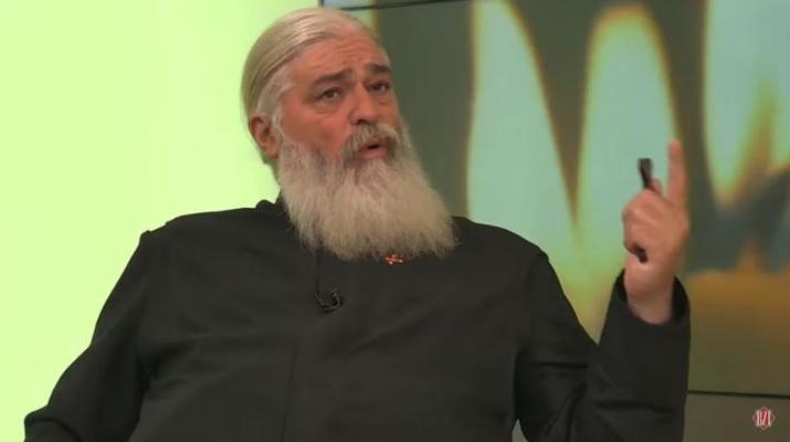 Femeile bătute de preotul Calistrat rup tăcerea