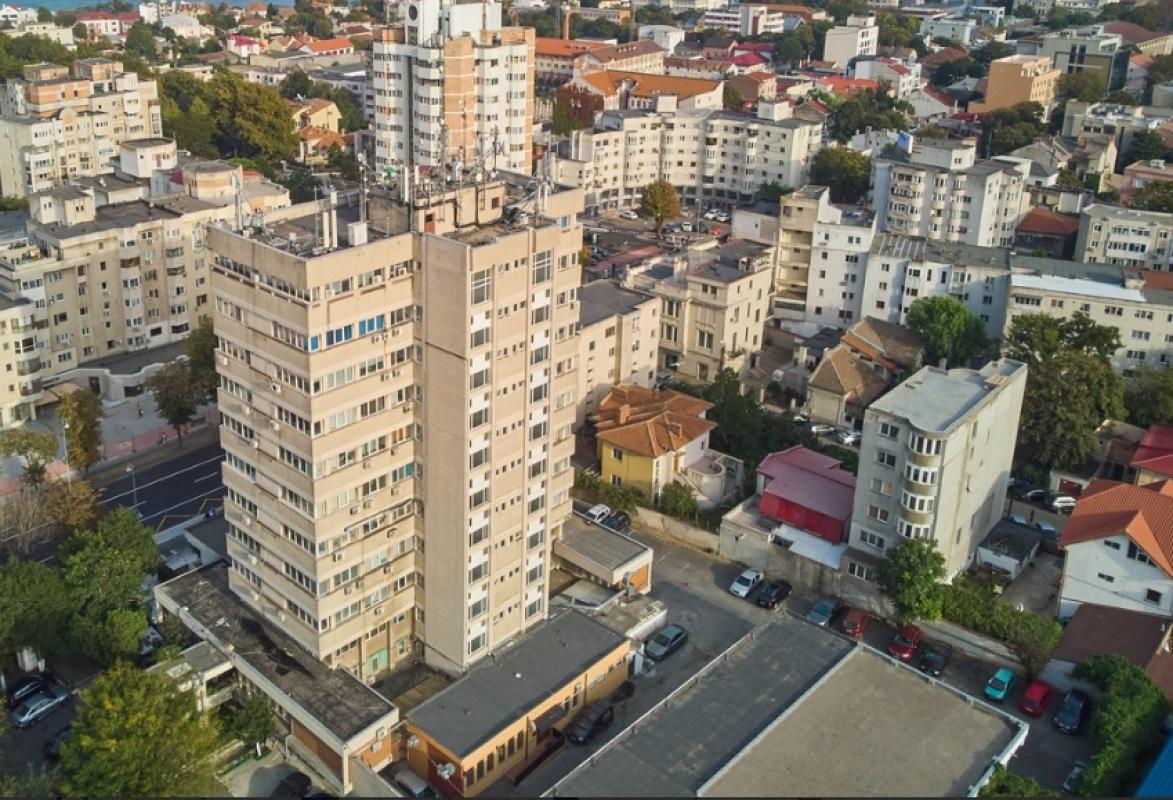 defunctei Fluid Serv bagă bani în sediul Spitalul Județean. Video | replicaonline.ro