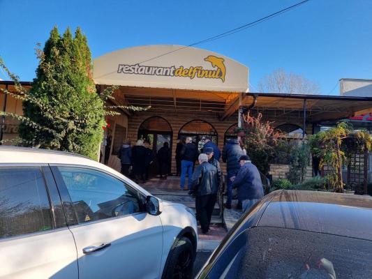 După ce a organizat pomeni, deși a fost închis de OPC, restaurantul Delfinul funcționează acum legal