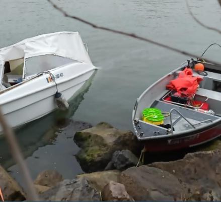 Accident naval pe brațul Sulina cu două persoane implicate. Video