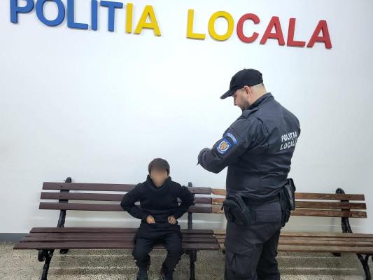  Un băiat de 11 ani, dat dispărut, a fost găsit în scurt timp de polițiștii locali constănțeni  