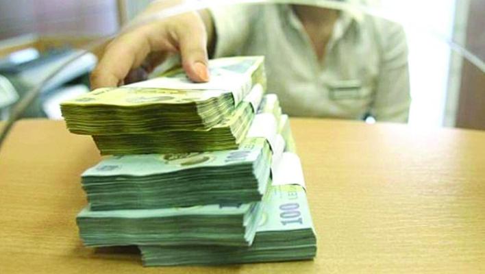 Băncile din România au decis să nu majoreze comisioanele pentru operațiuni cu bani cash
