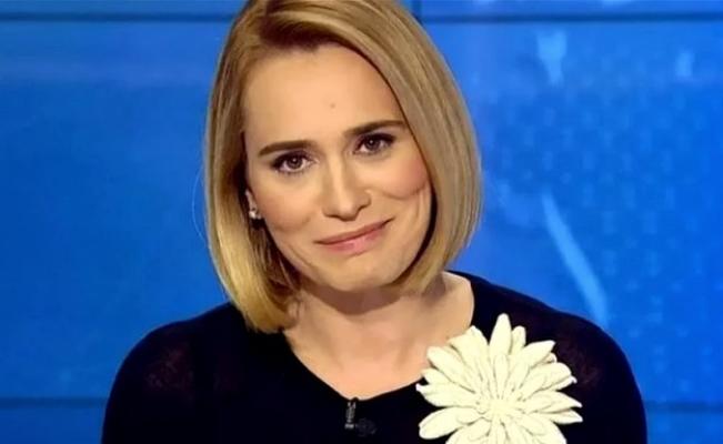Andreea Esca, cu ridurile la vedere! Superbă, fără intervenții, la 50 de ani