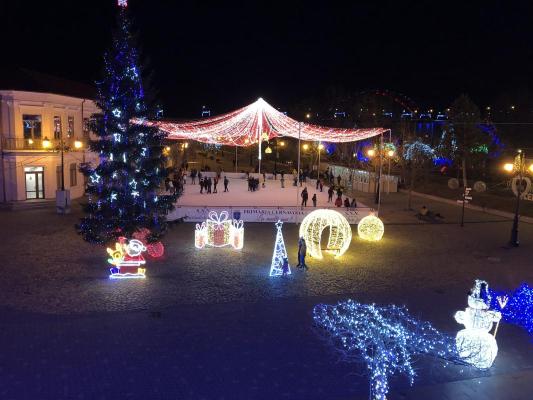 Luminițele de Crăciun se vor aprinde și anul acesta în orașul Cernavodă