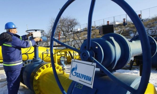 Rusia preferă să reducă producţia de petrol în loc să-l vândă statelor care plafonează preţurile 