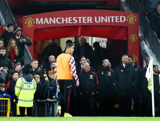 Șoc în Premier League: clubul Manchester United a fost scos la vânzare 