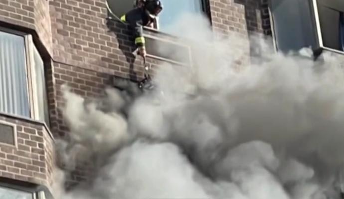 Zeci de răniţi, în New York, într-un incendiu izbucnit de la o baterie litiu-ion a unei biciclete