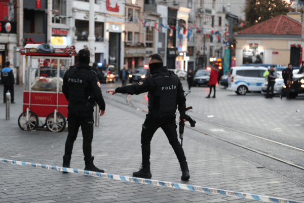 Ultimele date despre atentatul de la Istanbul: Poliţia a arestat 47 de persoane