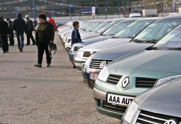 Afacerile din comerţul cu autovehicule au crescut în 2022 cu 6,7%; serviciile de piaţă s-au majorat cu 26,3%