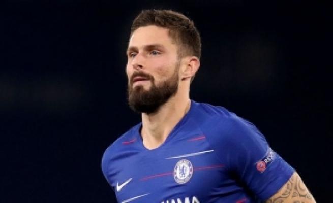 Olivier Giroud a egalat recordul de goluri al lui Thierry Henry