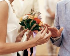 ANAF: Darurile de la nuntă și botez nu se impozitează și nu trebuie declarate