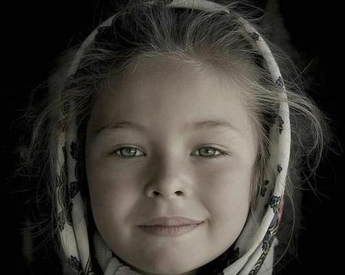 Portretul unei fetiţe din Maramureş, cea mai premiată fotografie din lume