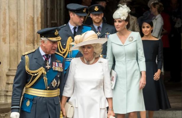 Regina Consoartă, apariție spectaculoasă la banchetul de stat