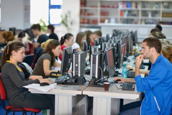 Rafila: În 2022, un rezidenţiat de tranziţie; medicina de familie - cele mai multe locuri