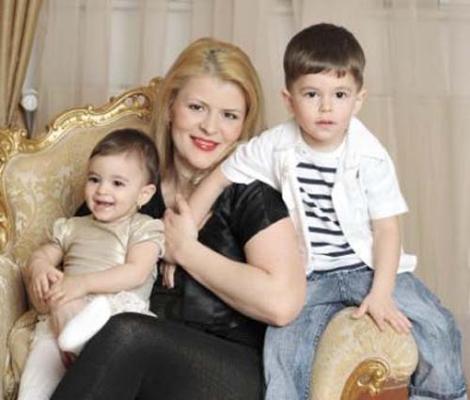 Decizia luată de Sanda Ladoși în legătură cu educația copiilor ei