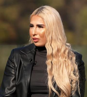 Sarah Prodan îi simte lipsa bunicii sale! Ce s-a întâmplat la parastasul Ionelei Prodan a făcut-o să izbucnească în lacrimi