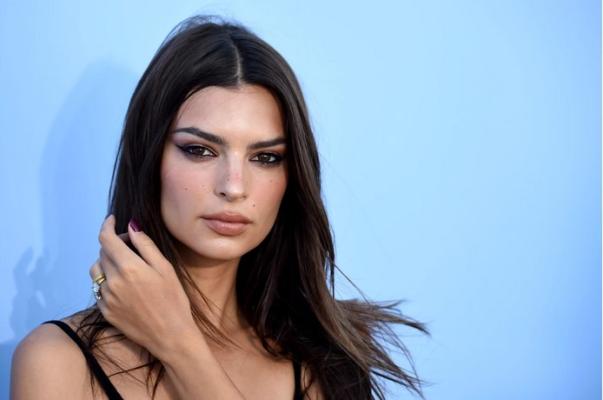 Dezvăluire neașteptată! Emily Ratajkowski este bisexuală?: „Nu cred în heterosexualitate“
