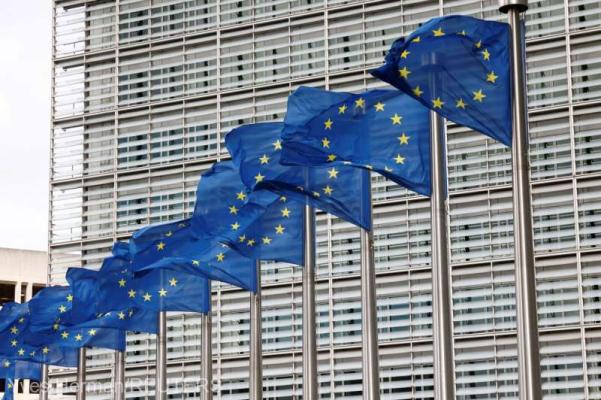 UE se pregăteşte să relaxeze normele privind capitalul băncilor