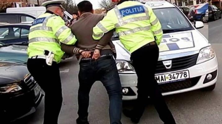 Condamnat pentru agresarea unui polițist, a călcat iar pe bec și și-a agresat fosta concubină