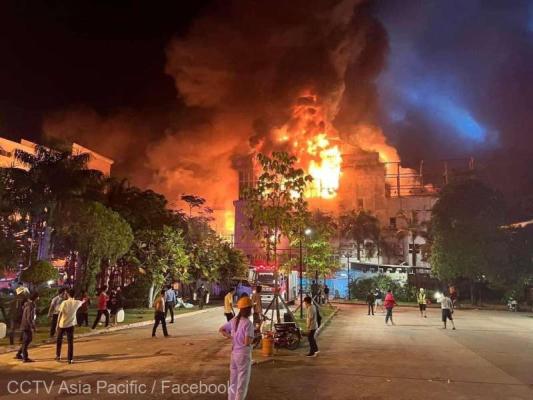 Cel puţin 10 morţi într-un incendiu la un hotel cazinou